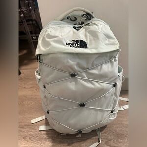 The North Face Women’s Borealis backpack. Ice Blue/TNF Black 27L